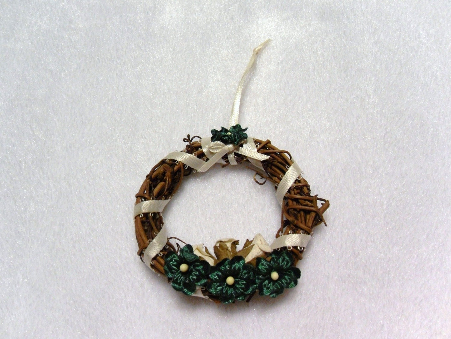 Ribbons and Roses Victorian Inspired Mini Wreath Collection