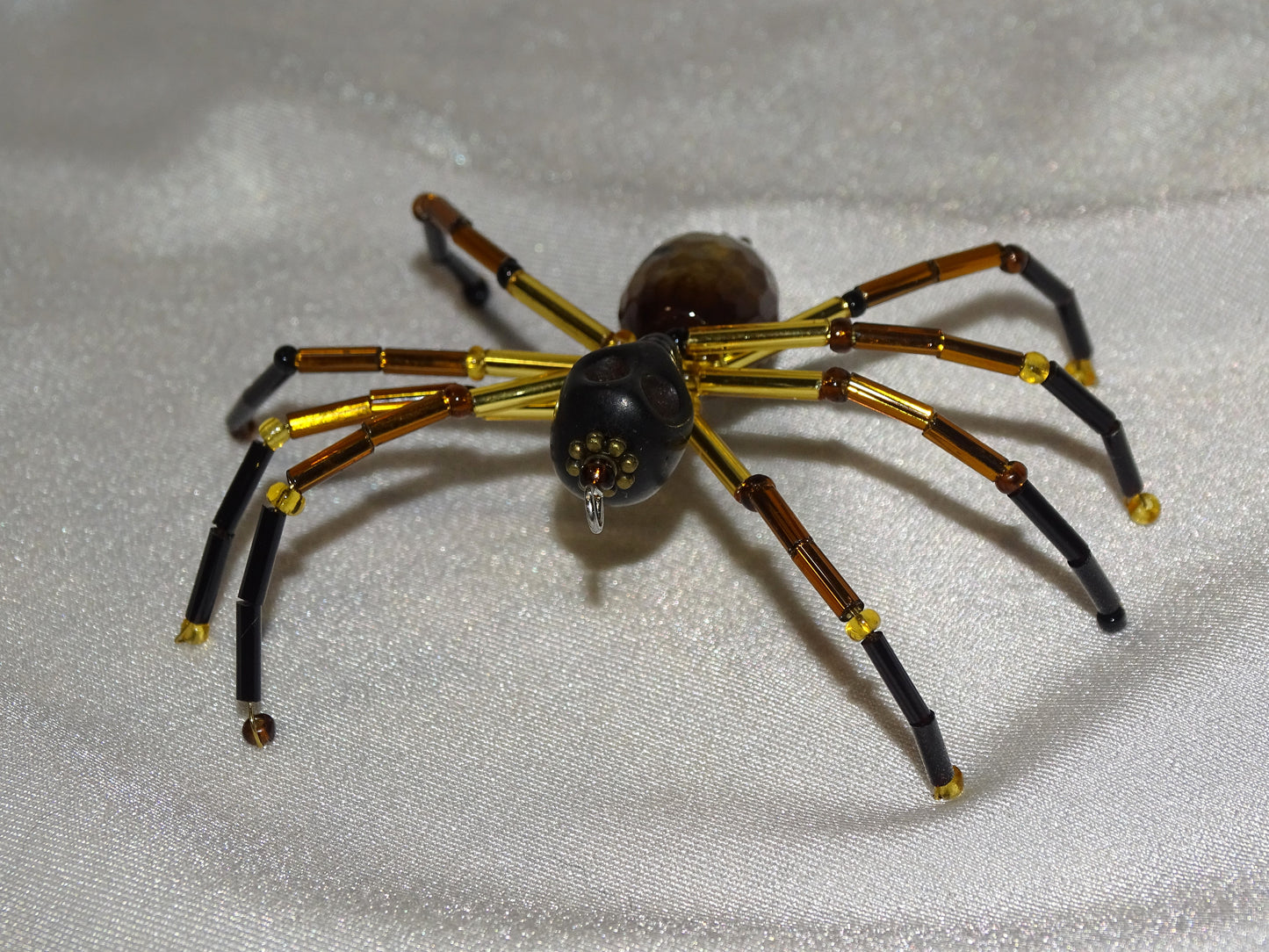 Agate and Howlite Spider