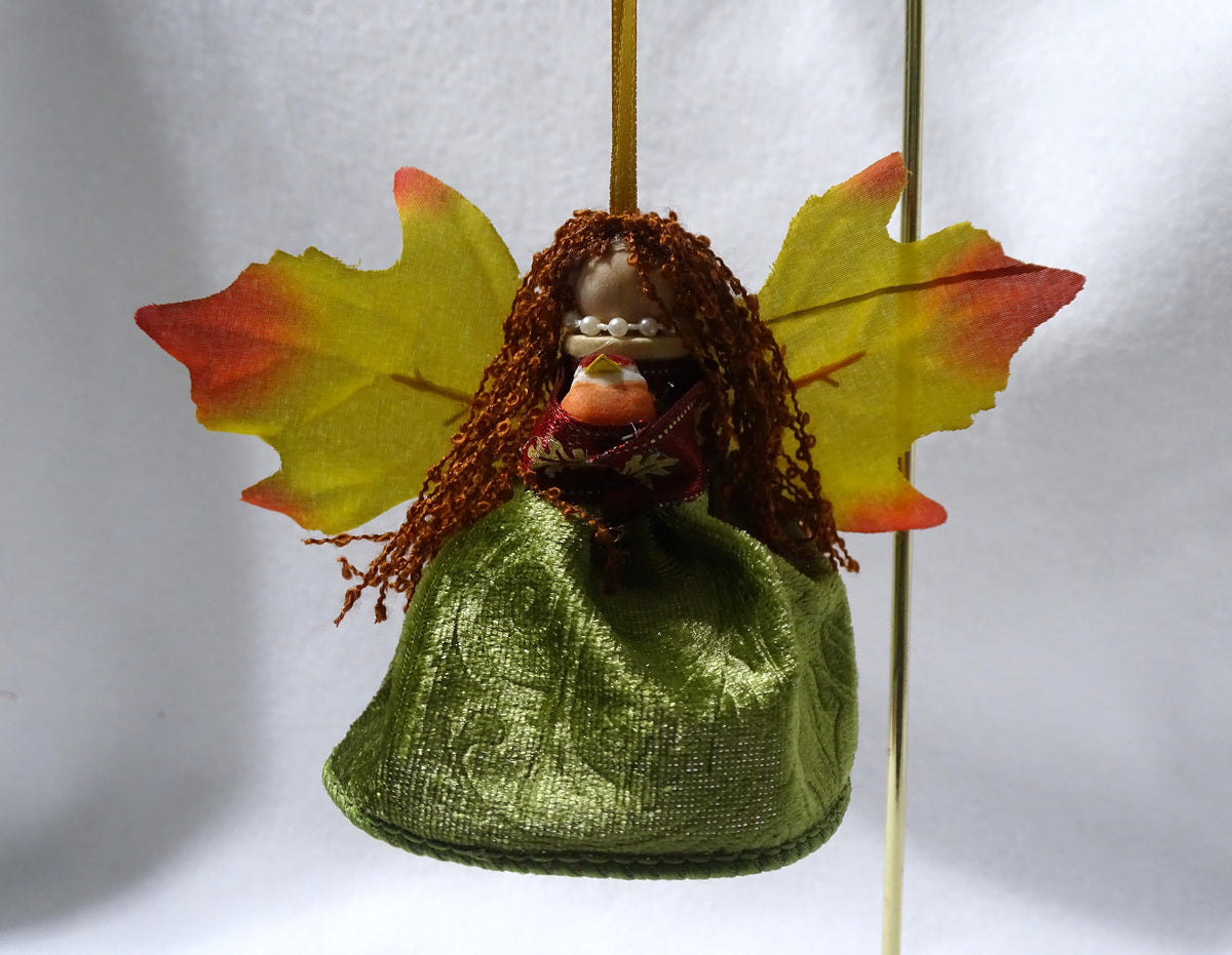 Oak Leaf Bell Fairy with Bird