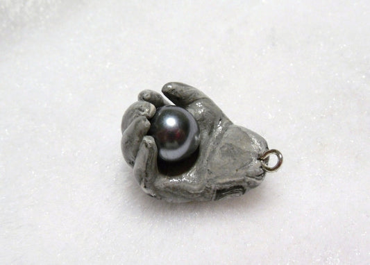 Marbled Grey Hand